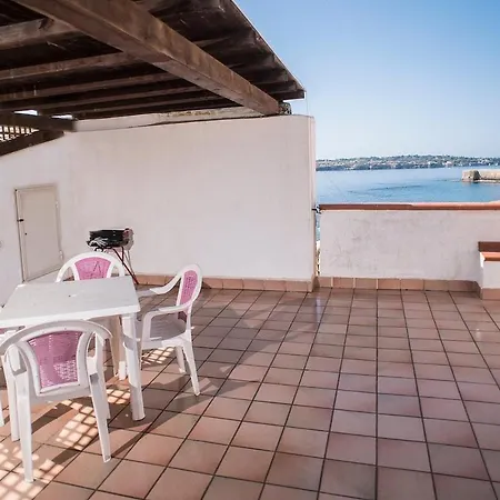 Apartman Life Dei Baroni Szirakúza