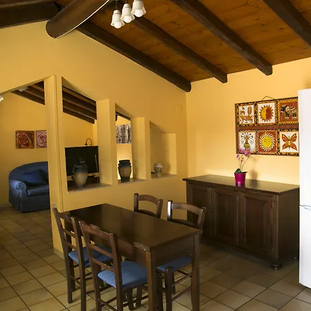 Apartman Life Dei Baroni Szirakúza