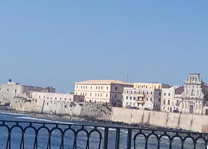 Daire Life Dei Baroni Siraküza